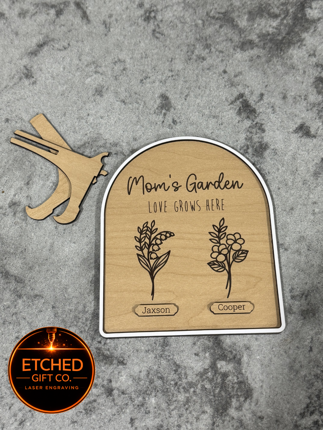 Garden Personalized Birth Flower Sign